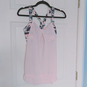 Lululemon Back on track tank 6 Built-in bra